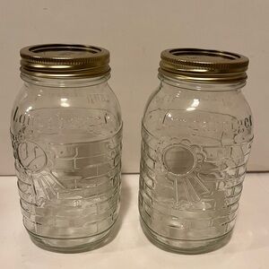 NWOT SET OF 2 GLASS LONGABERGER MASON JARS.